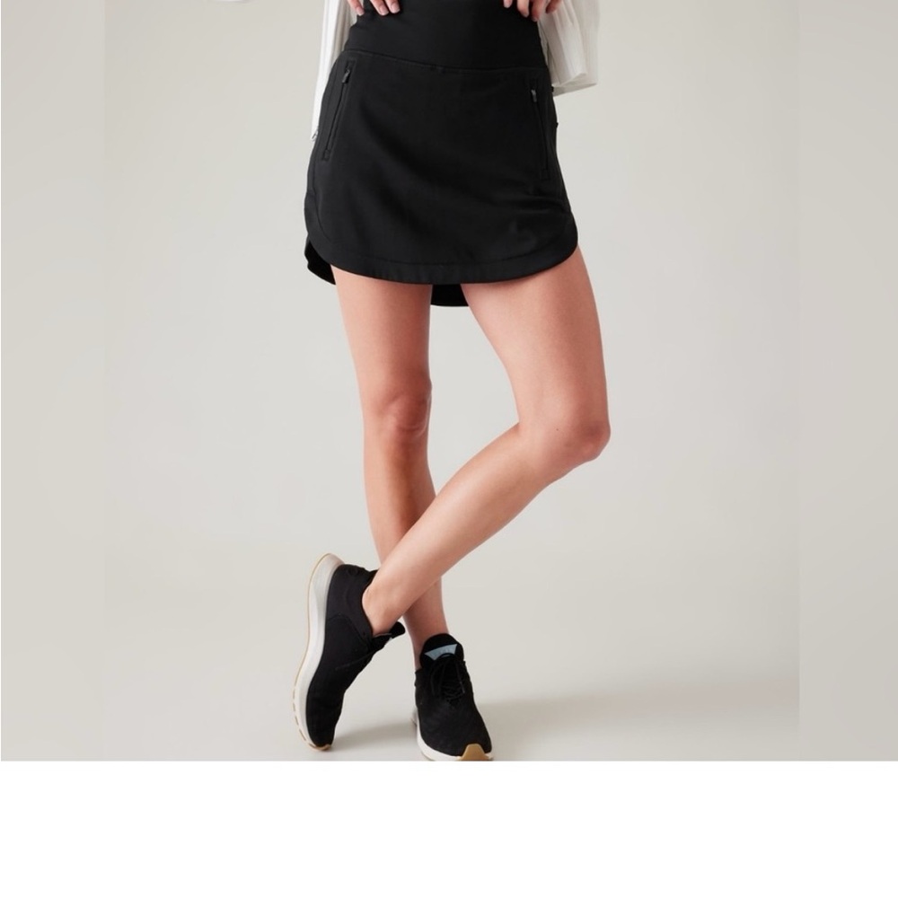 Athleta Black Fairway Golf Skort 16”, Large